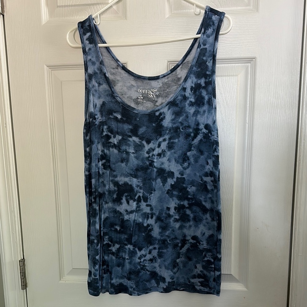 Terra & Sky Blue Sleeveless Tank Top with Organic Pattern